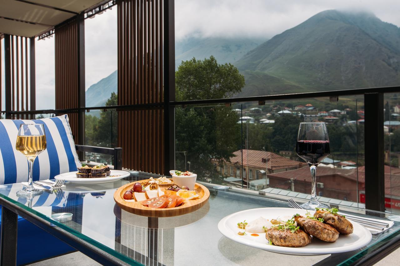 Mount Inn Kazbegi Exterior foto
